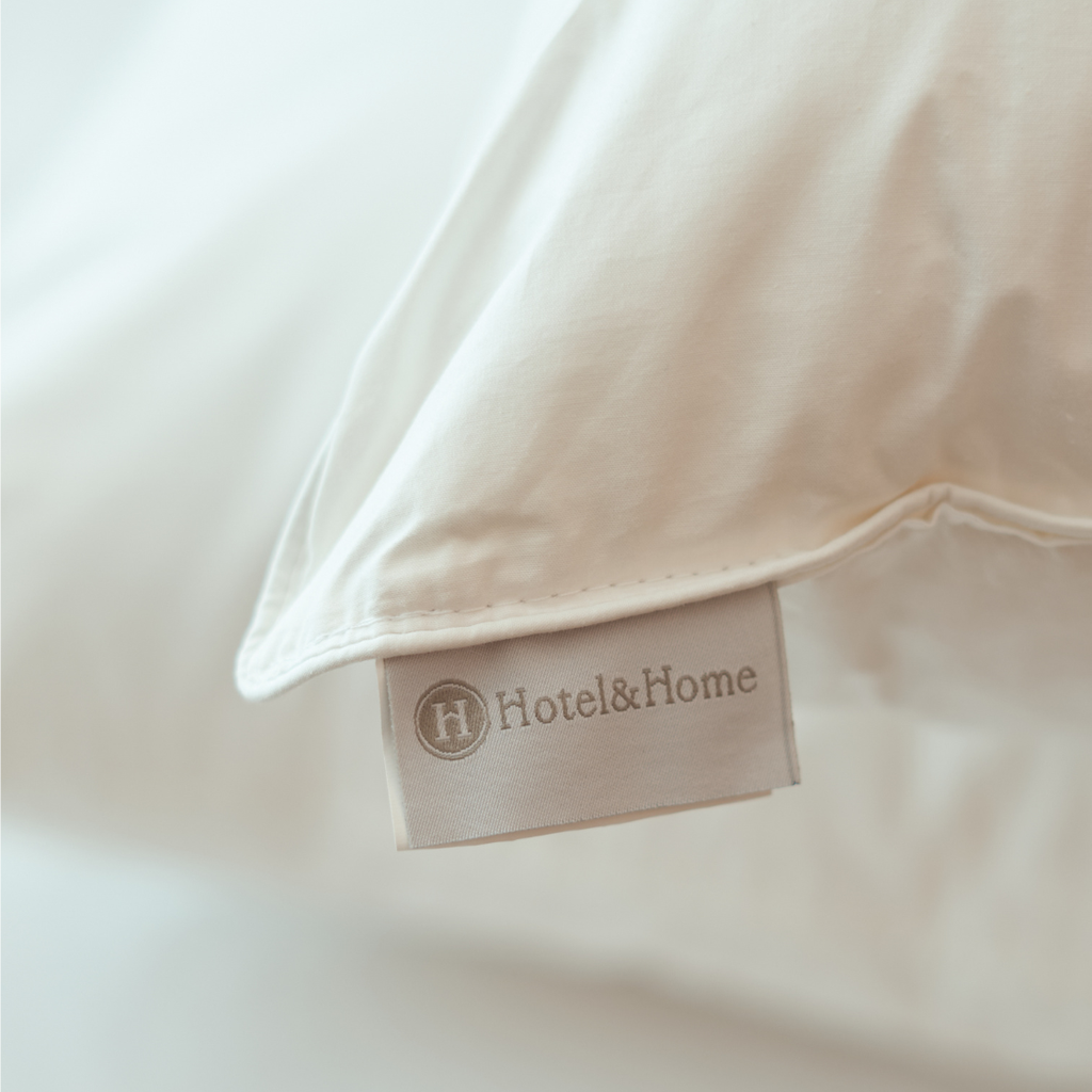 ALMOHADA SUAVE DE PLUMAS 6 ESTRELLAS